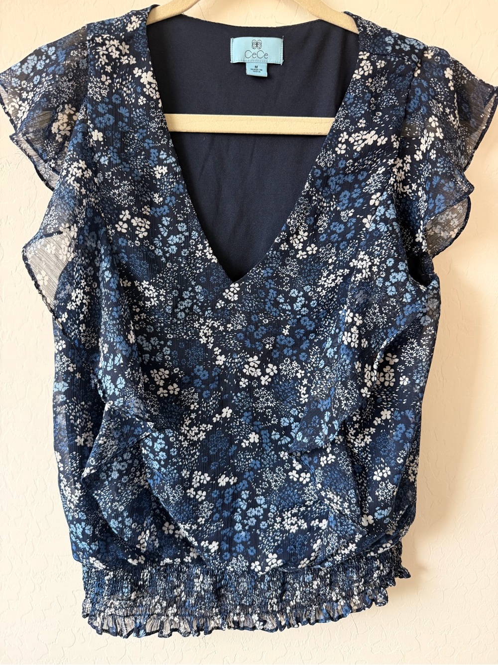 CeCe Navy Blue and White Floral V-Neck Ruffle Sleeve Blouse